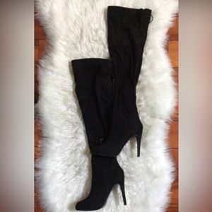 Guess Faux Suede Over the Knee Slouchy Stiletto Boots!!!  9M 🖤🖤